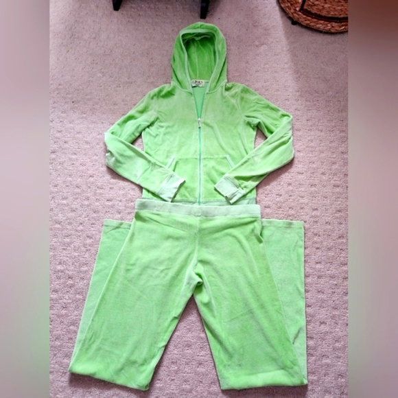 Juicy Couture Tracksuit Lime Green Velour Set  Authentic *RARE* - Picture 4 of 8